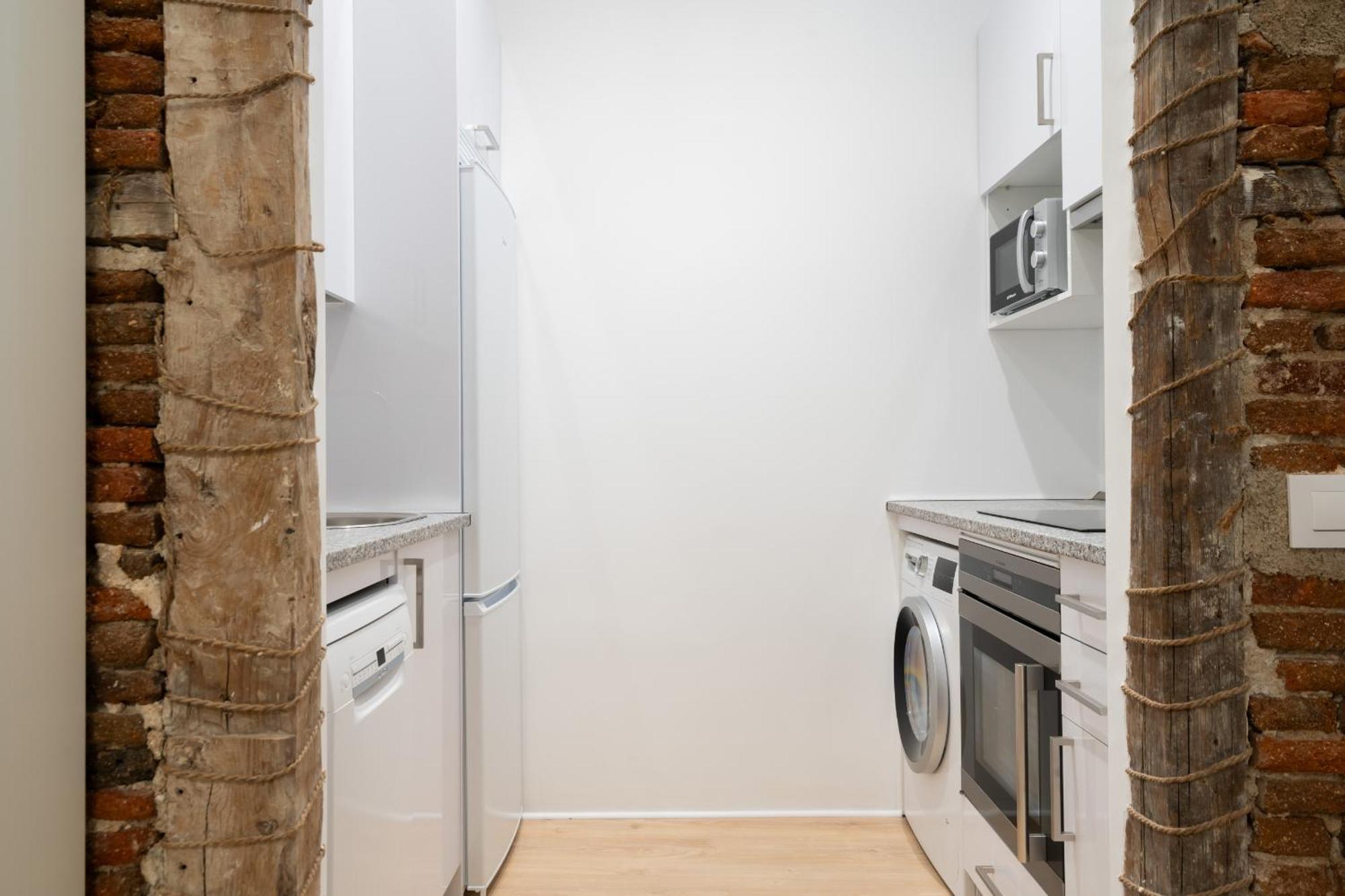 Loft Para 4 Personas En Cuatro Caminos Alquiler Temporal Madrid Esterno foto